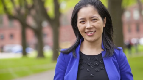 Outdoor headshot of Professor Na Li.