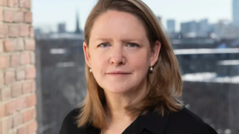 Outdoors headshot of Professor Stephanie Jones.